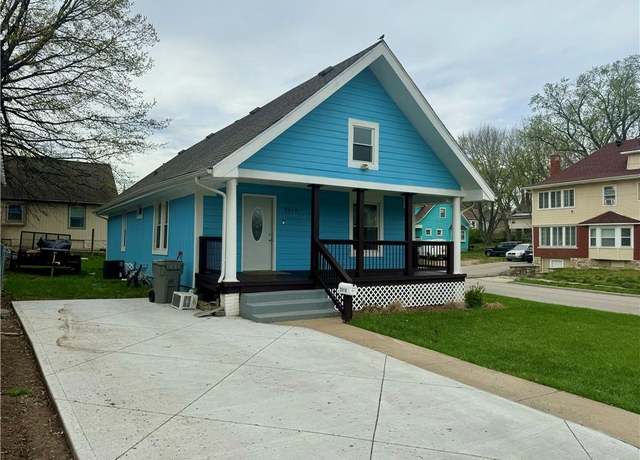 Property at 2518 N 12th St, Kansas City, KS 66104, 4 beds, 1 bath
