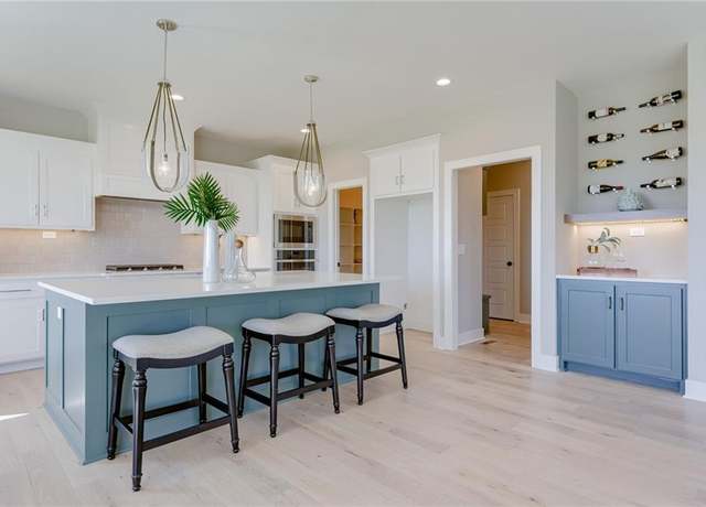 Property at 17841 Rainbow Blvd, Overland Park, KS 66085, 4 beds, 3.5 baths