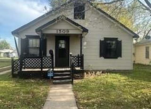 Property at 1509 W 6th St, Coffeyville, KS 67337, 3 beds, 1 bath