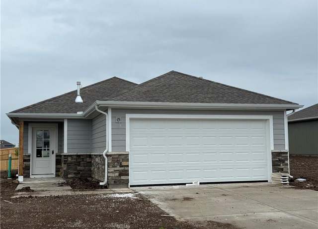 Property at 7920 SE 5th St, Blue Springs, MO 64014, 3 beds, 2 baths