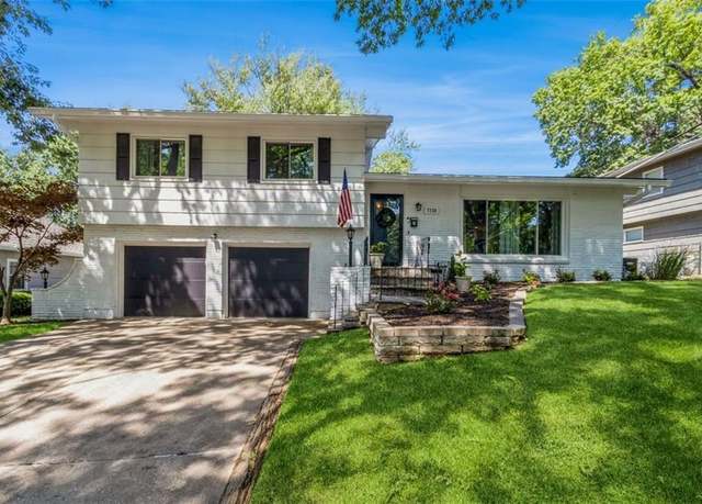 Property at 7724 Falmouth St, Prairie Village, KS 66208, 3 beds, 2.5 baths