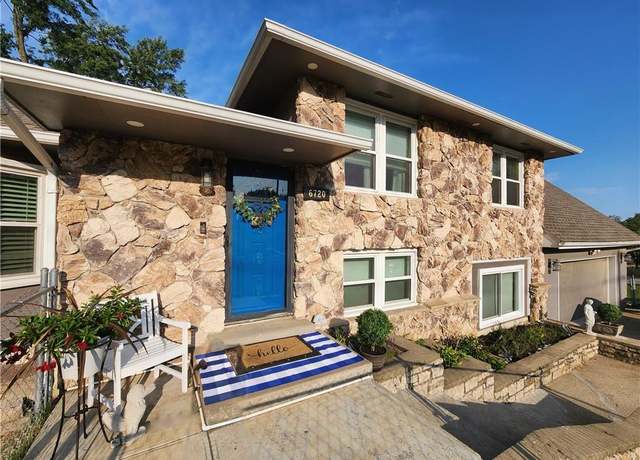 Property at 6720 NW Kerns Dr, MO 64152, 3 beds, 3 baths