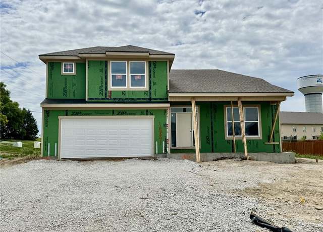 Property at 15501 Lakeside Dr, Basehor, KS 66007, 3 beds, 2 baths