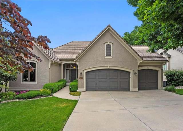 Property at 16970 Max Ct, Village Of Loch Lloyd, MO 64012, 4 beds, 4 baths