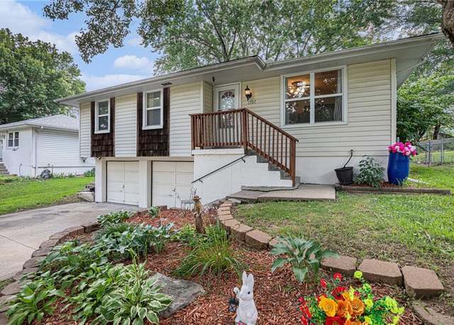 Property at 1707 N Ponca Dr, Independence, MO 64058, 3 beds, 1 bath