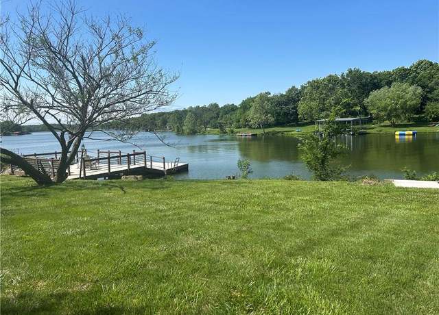 Property at 5365 Saratoga Dr, Mclouth, KS 66054, 3 beds, 2 baths