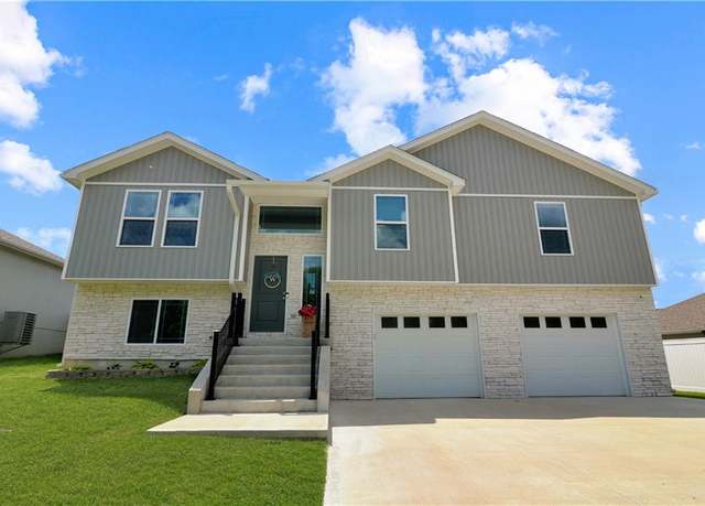 Property at 70 SE 461 Rd, Warrensburg, MO 64083, 4 beds, 3 baths