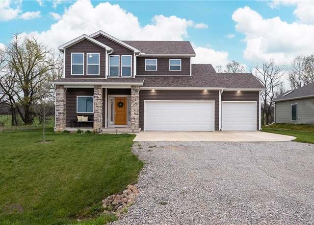 Property at 81 SE 461 Rd, Warrensburg, MO 64093, 3 beds, 2.5 baths