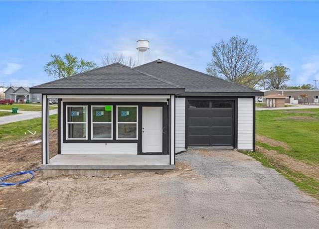 Property at 45 E 6th St, Adrian, MO 64720, 3 beds, 2 baths