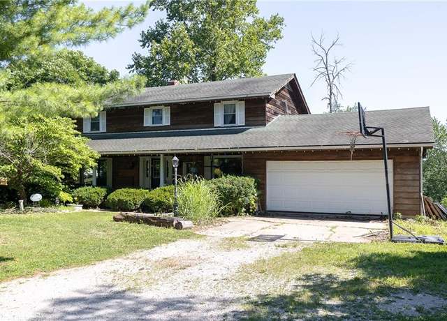 Property at 25421 Marel Rd, Excelsior Springs, MO 64024, 4 beds, 2.5 baths