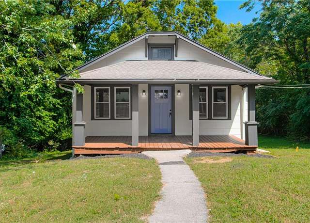 Property at 3600 NE 35th St, Kansas City, MO 64117, 2 beds, 1 bath