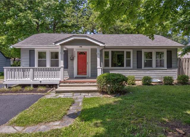 Property at 5508 Nall Ave, Roeland Park, KS 66202, 2 beds, 1 bath