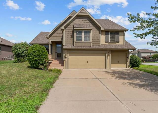 Property at 9103 N Bales Ave, Kansas City, MO 64156, 4 beds, 2.5 baths