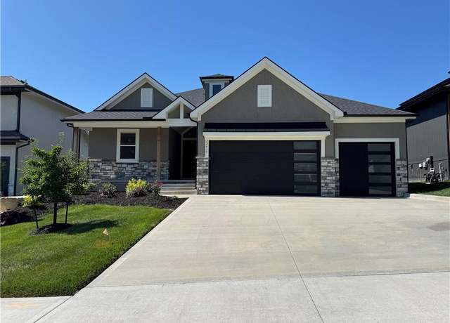 Property at 22415 87th Ter, Lenexa, KS 66227, 4 beds, 3 baths
