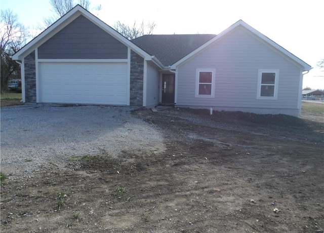 Property at 403 E 9th St, Holden, MO 64040, 3 beds, 2 baths