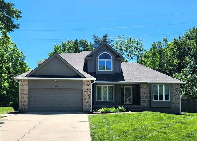 Property at 1801 Dunwich Ct, Liberty, MO 64068, 4 beds, 3.5 baths