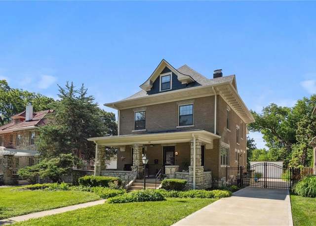 Property at 909 W 38th St, Kansas City, MO 64111, 5 beds, 4 baths