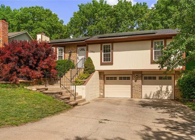 Property at 7243 Rene St, Shawnee, KS 66216, 3 beds, 2 baths