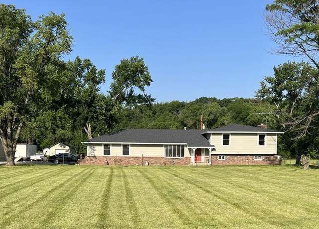 Property at 13897 K92 Hwy, Oskaloosa, KS 66066, 4 beds, 2 baths