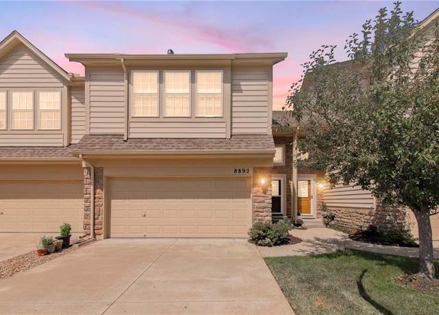 Property at 8892 Findley St, Lenexa, KS 66227, 3 beds, 2.5 baths