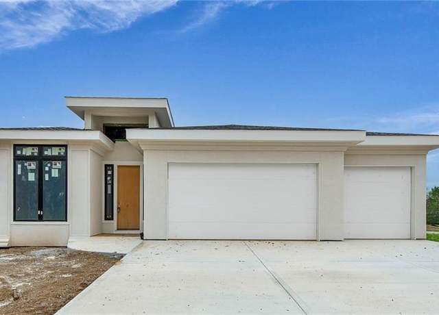 Property at 2611 NW 84th Ter, Kansas City, MO 64154, 4 beds, 3 baths