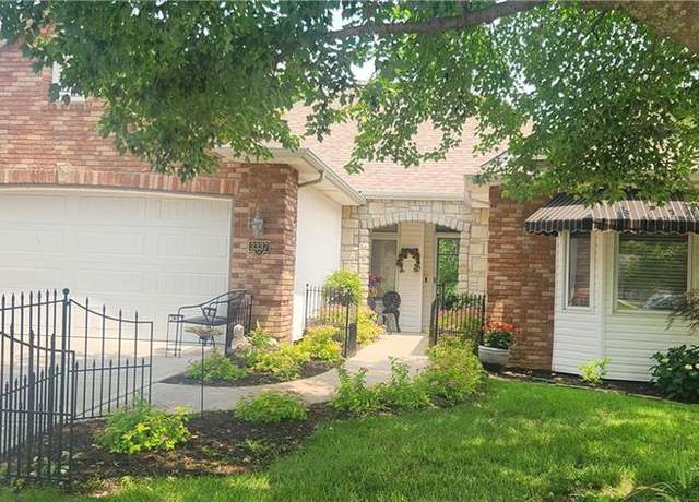 Property at 3337 S Victoria Dr, Blue Springs, MO 64015, 3 beds, 3 baths