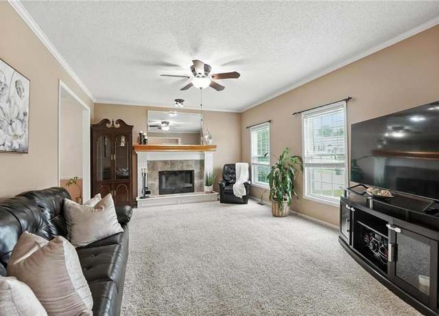 Property at 16366 South Hunter St, Olathe, KS 66062, 4 beds, 2.5 baths