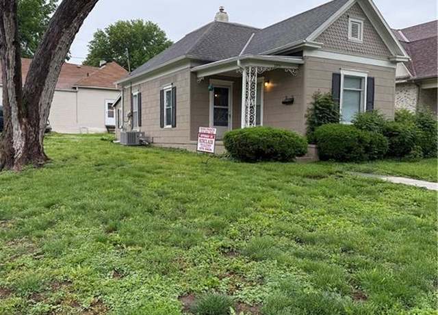 Property at 2901 Messanie St, St Joseph, MO 64501, 3 beds, 1 bath