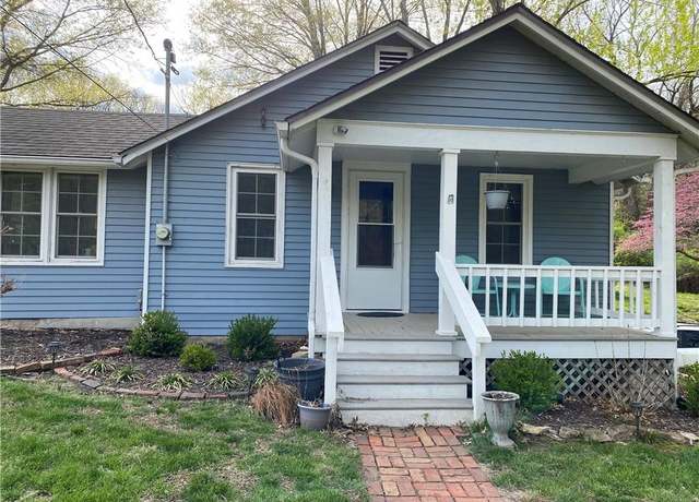 Property at 4440 N 79th St, Kansas City, KS 66109, 2 beds, 1 bath