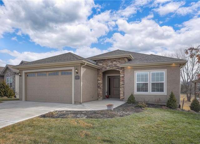 Property at 2115 Greenfield Pt, Kearney, MO 64060, 4 beds, 3 baths