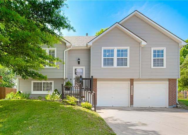 Property at 18505 E Bundschu Pl, Independence, MO 64056, 3 beds, 2.5 baths