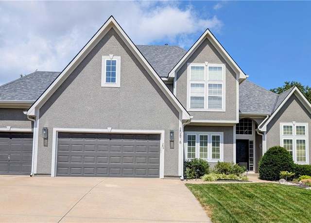 Property at 20816 W 100th Ter, Lenexa, KS 66220, 4 beds, 4.5 baths