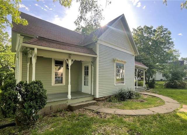 Property at 602 Main St, Garden City, MO 64747, 2 beds, 1 bath