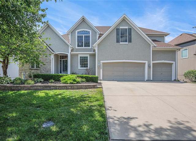 Property at 14622 S Garnett St, Olathe, KS 66062, 4 beds, 4.5 baths