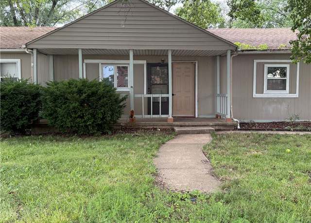 Property at 15090 Walmer St, Overland Park, KS 66223, 2 beds, 1 bath