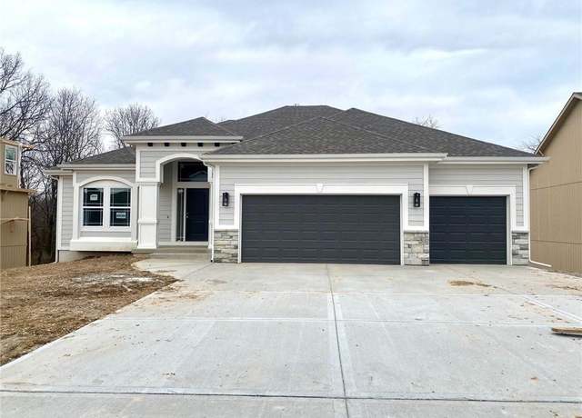Property at 9808 N Laurel Ave, Kansas City, MO 64157, 4 beds, 4 baths