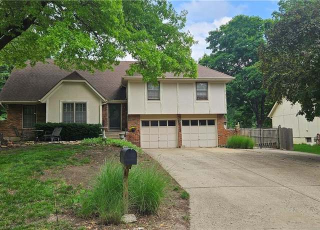 Property at 5607 Westgate St, Shawnee, KS 66216, 4 beds, 2.5 baths
