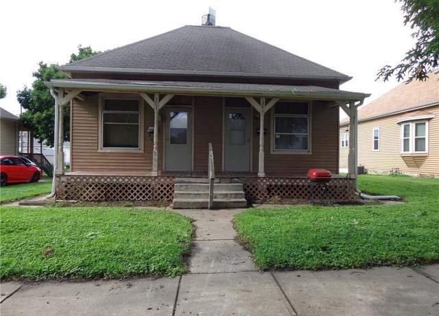 Property at 205 Michigan Ave, St Joseph, MO 64504, 4 beds