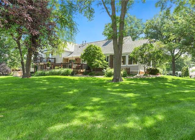 Property at 1908 Pine Ridge Dr, Leavenworth, KS 66048, 4 beds, 2.5 baths