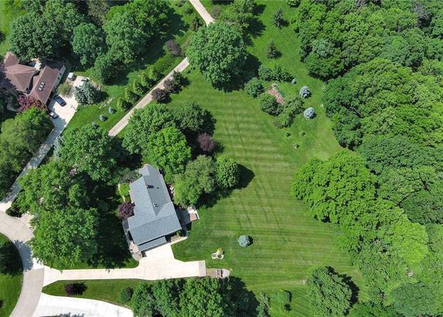 Property at 1908 Pine Ridge Dr, Leavenworth, KS 66048, 4 beds, 2.5 baths