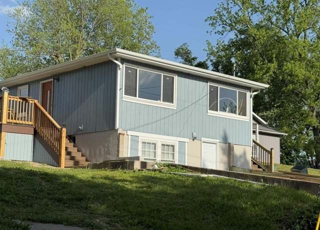 Property at 127 N 23rd St, Lexington, MO 64067, 4 beds, 2 baths