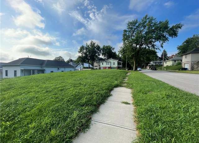 Property at 305 N 26th St, Saint Joseph, MO 64501