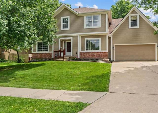 Property at 24137 W 57th Ter, Shawnee, KS 66226, 4 beds, 3.5 baths