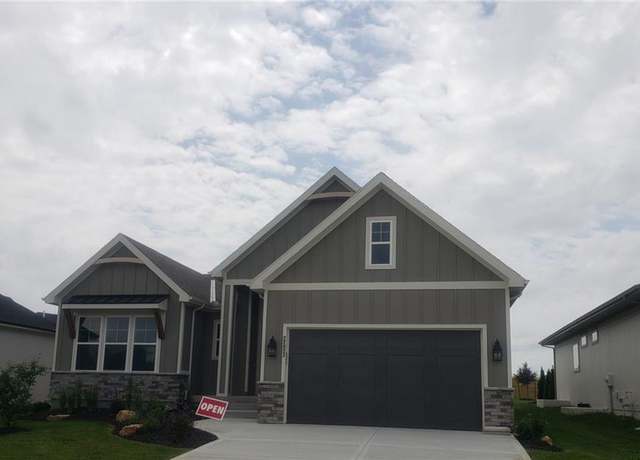 Property at 22023 W 94th St, Lenexa, KS 66220, 4 beds, 3 baths