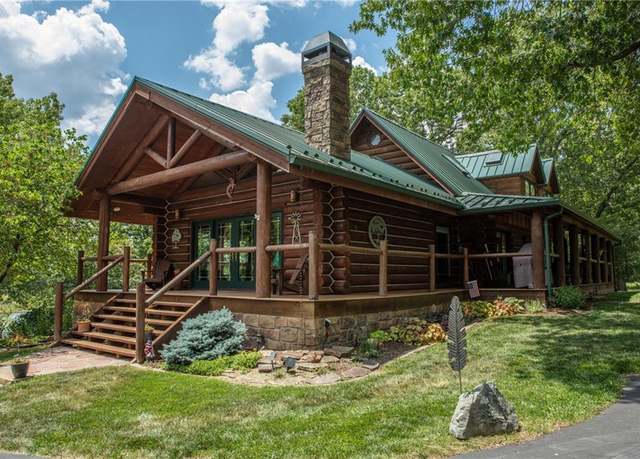 Property at 16450 YY Hwy, Versailles, MO 65084, 5 beds, 3 baths