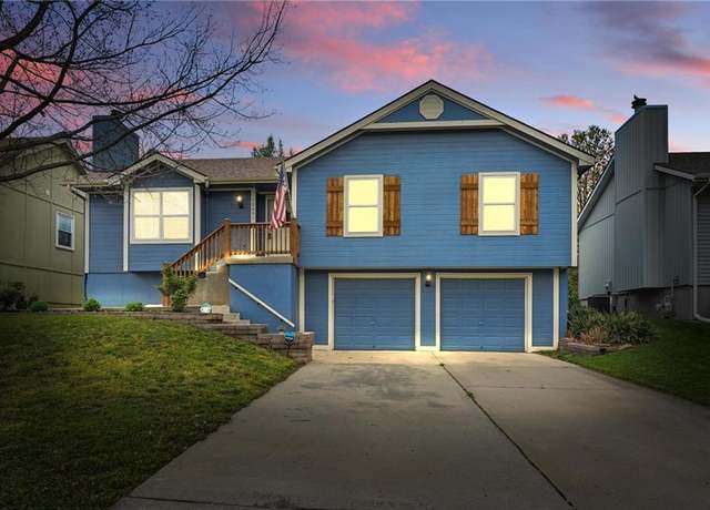 Property at 10631 N Wallace Ave, Kansas City, MO 64157, 3 beds, 2 baths