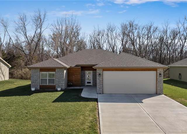 Property at 1313 Kristie Cir, Excelsior Springs, MO 64024, 3 beds, 2 baths