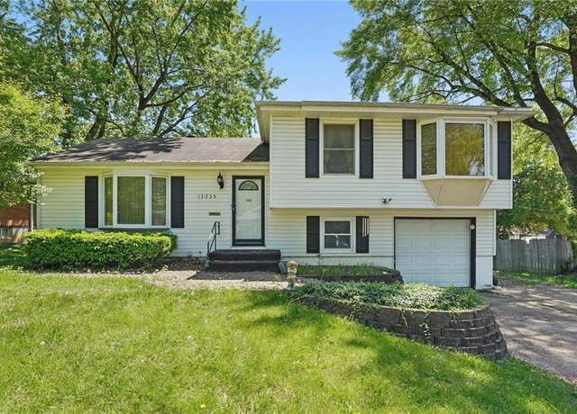 Property at 13235 Ashland Ave, Grandview, MO 64030, 3 beds, 2 baths