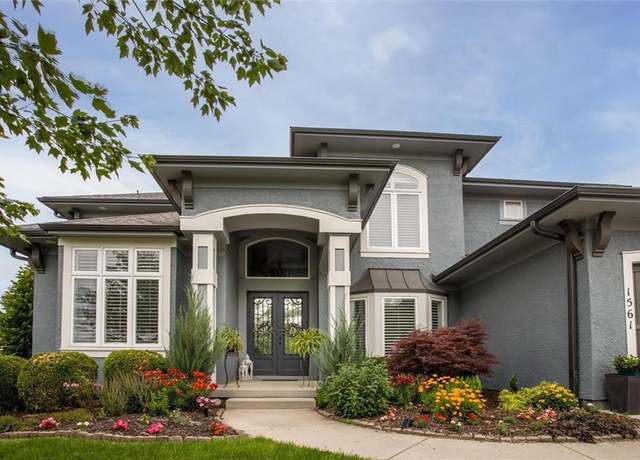 Property at 1561 Brompton Ln, Raymore, MO 64083, 5 beds, 4.5 baths
