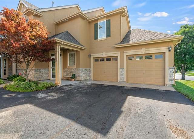 Property at 21380 W 117th Ter, Olathe, KS 66061, 2 beds, 2.5 baths